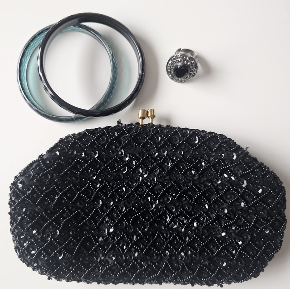 Black handmade sequins clutch & matching bracelets and ring - night out! - Picture 1 of 5
